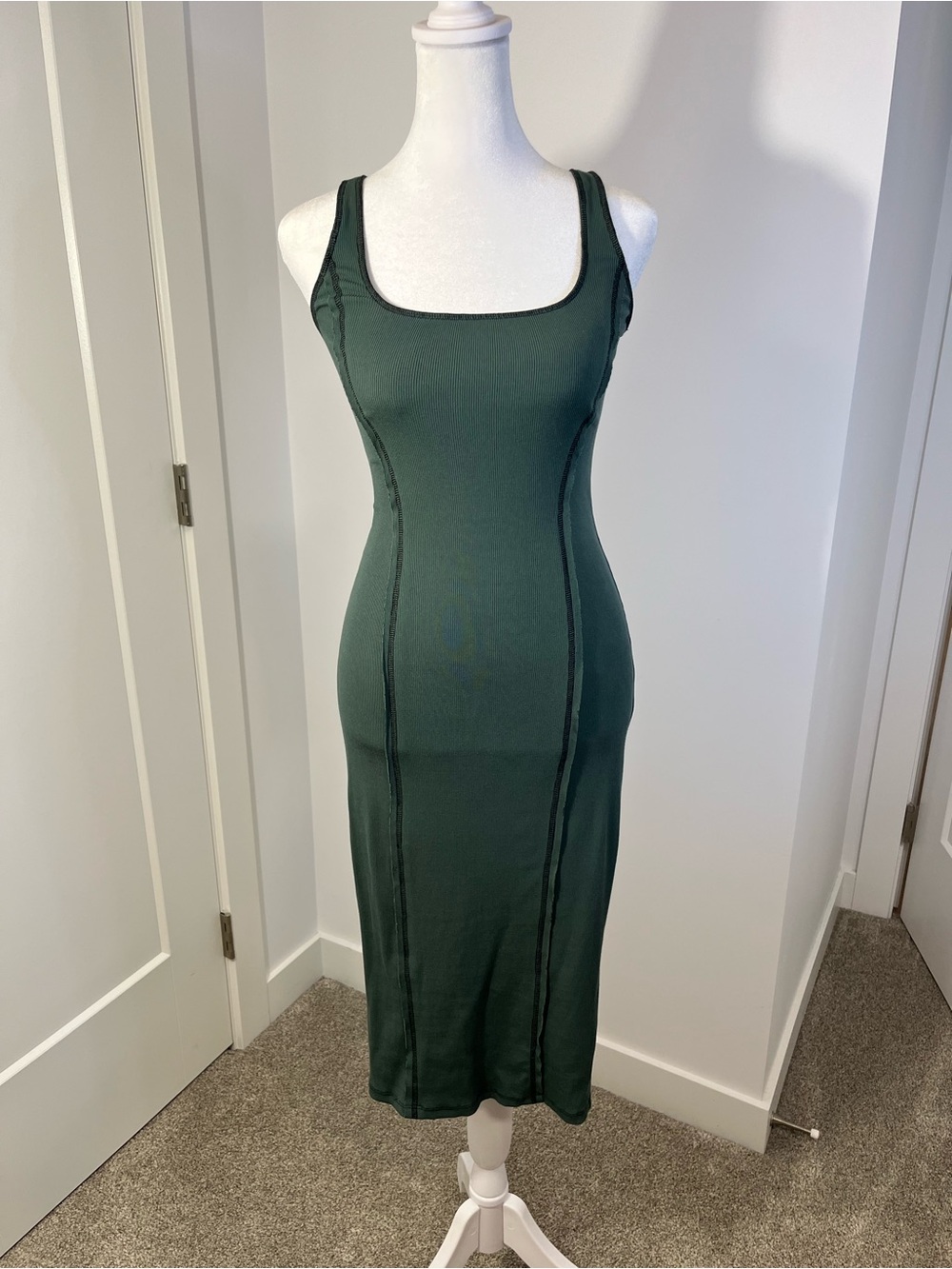 WILFRED FREE Sleeveless Bodycon Midi Dress - FREE SHIPPING on Bundles $95+